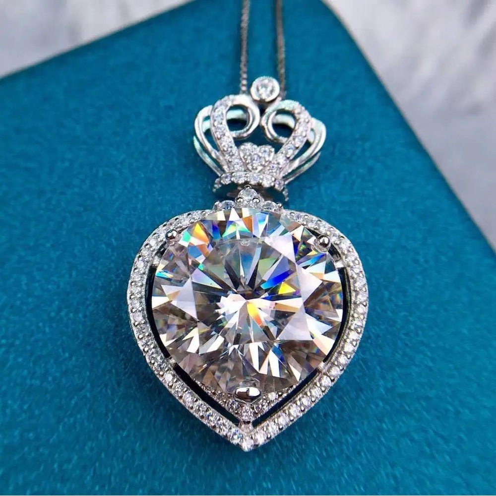 🔥10CT Certified Moissanite Excellent Cut Heart Pendant And Necklace 45cm